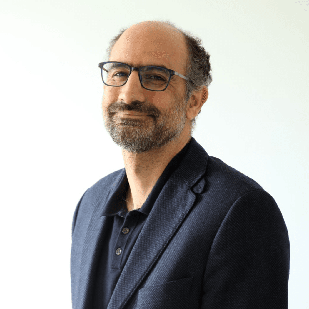  Dr Matthew Liveras 